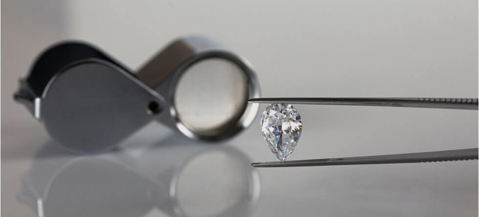 How can you tell if diamonds are real?